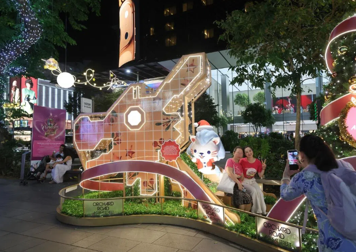 乌节路3.1公里灯海开启,新加坡圣诞季开跑